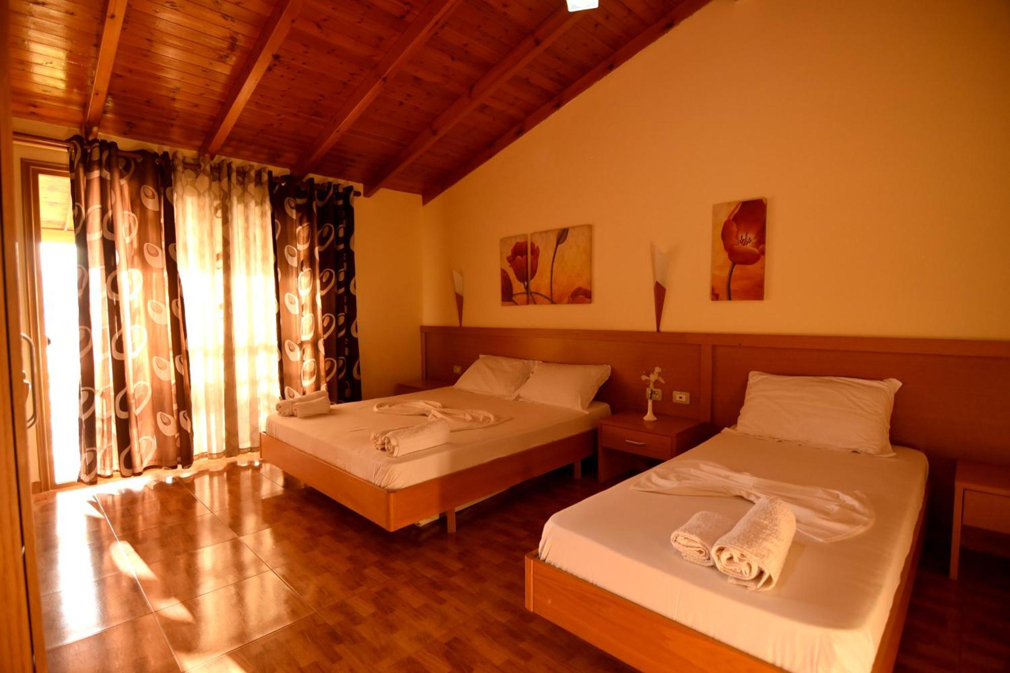 Hotel Ramosaco, Radhime, Vlore Exterior photo